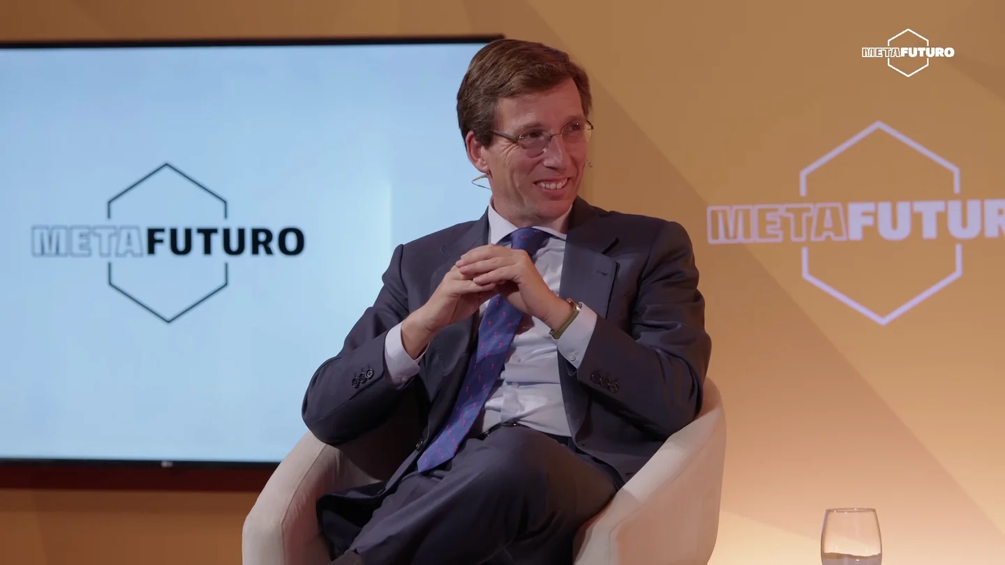 Almeida revela en directo la dedicatoria que ha escrito Jaume Collboni en el libro de honor del Ayuntamiento de Madrid Almeida revela en directo la dedicatoria que ha escrito Jaume Collboni en el libro de honor del Ayuntamiento de Madrid