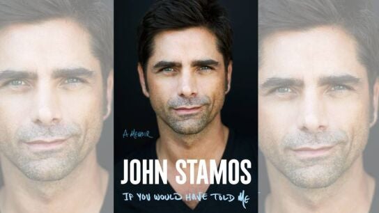 El actor de 'Padres Forzosos' John Stamos aborda en sus memorias algunos momentos dolorosos de su vida.