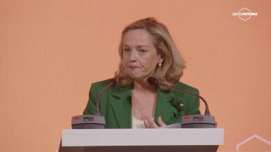 La vicepresidenta primera y ministra de Econom&iacute;a, Nadia Calvi&ntilde;o