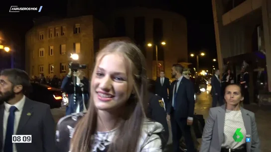 La reacción de la princesa Leonor cuando una mujer le pregunta en la calle si ha conocido a Meryl Streep La reacción de la princesa Leonor cuando una mujer le pregunta en la calle si ha conocido a Meryl Streep