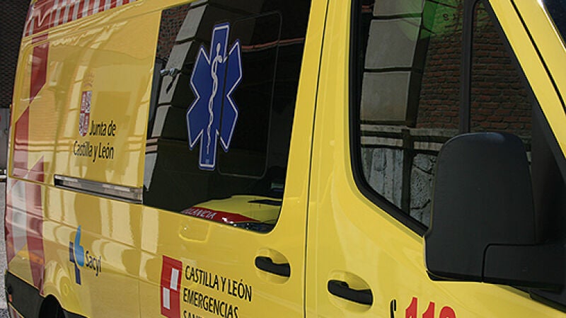 Una ambulancia de Emergencias Castilla y León, en una imagen de archivo