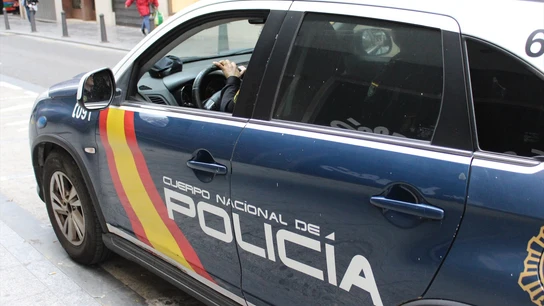 Vehículo de la Policía Nacional, en una imagen de archivo. Vehículo de la Policía Nacional, en una imagen de archivo.