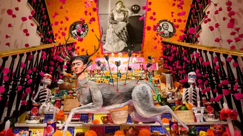 Altar de Muertos de Casa de México de Madrid Altar de Muertos de Casa de México de Madrid