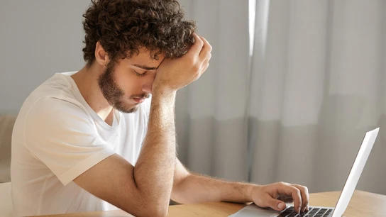 Cómo dar al fin el paso definitivo para ir a un psicólogo y atreverte, al fin, a hacer una terapia que te ayude Cómo dar al fin el paso definitivo para ir a un psicólogo y atreverte, al fin, a hacer una terapia que te ayude