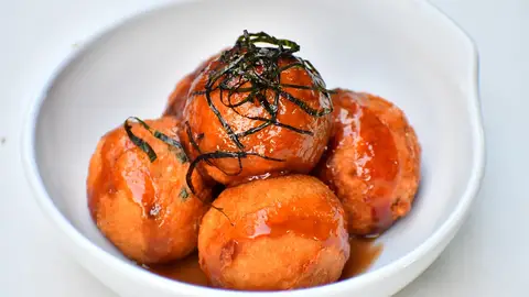Takoyaki. Plato japonés Takoyaki. Plato japonés