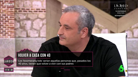 La dramática situación de Óscar, trabajador de 40 años que ha vuelto a la casa de sus padres y duerme en el salón La dramática situación de Óscar, trabajador de 40 años que ha vuelto a la casa de sus padres y duerme en el salón