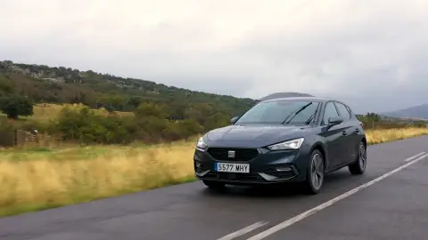 Prueba del Seat León e-Hybrid: el rey de los desplazamientos en modo eléctrico por la jungla del asfalto Seat León e-Hybrid