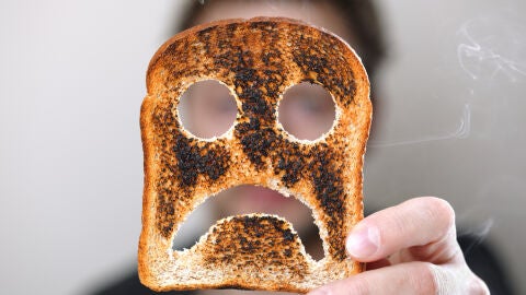 Uns tostada quemada.