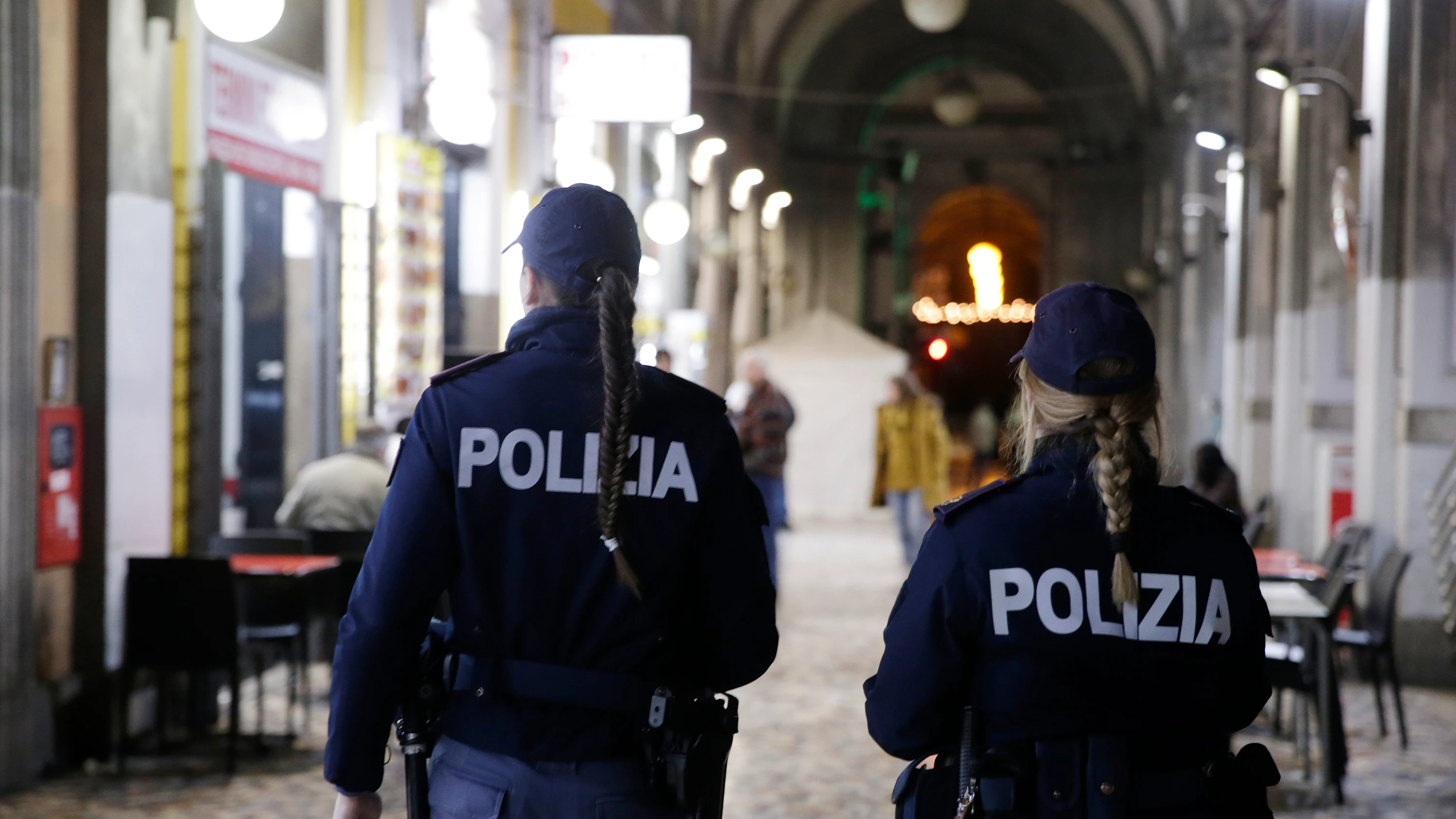 Arrestan a un rapero italiano por disparar a dos personas durante una pelea entre bandas