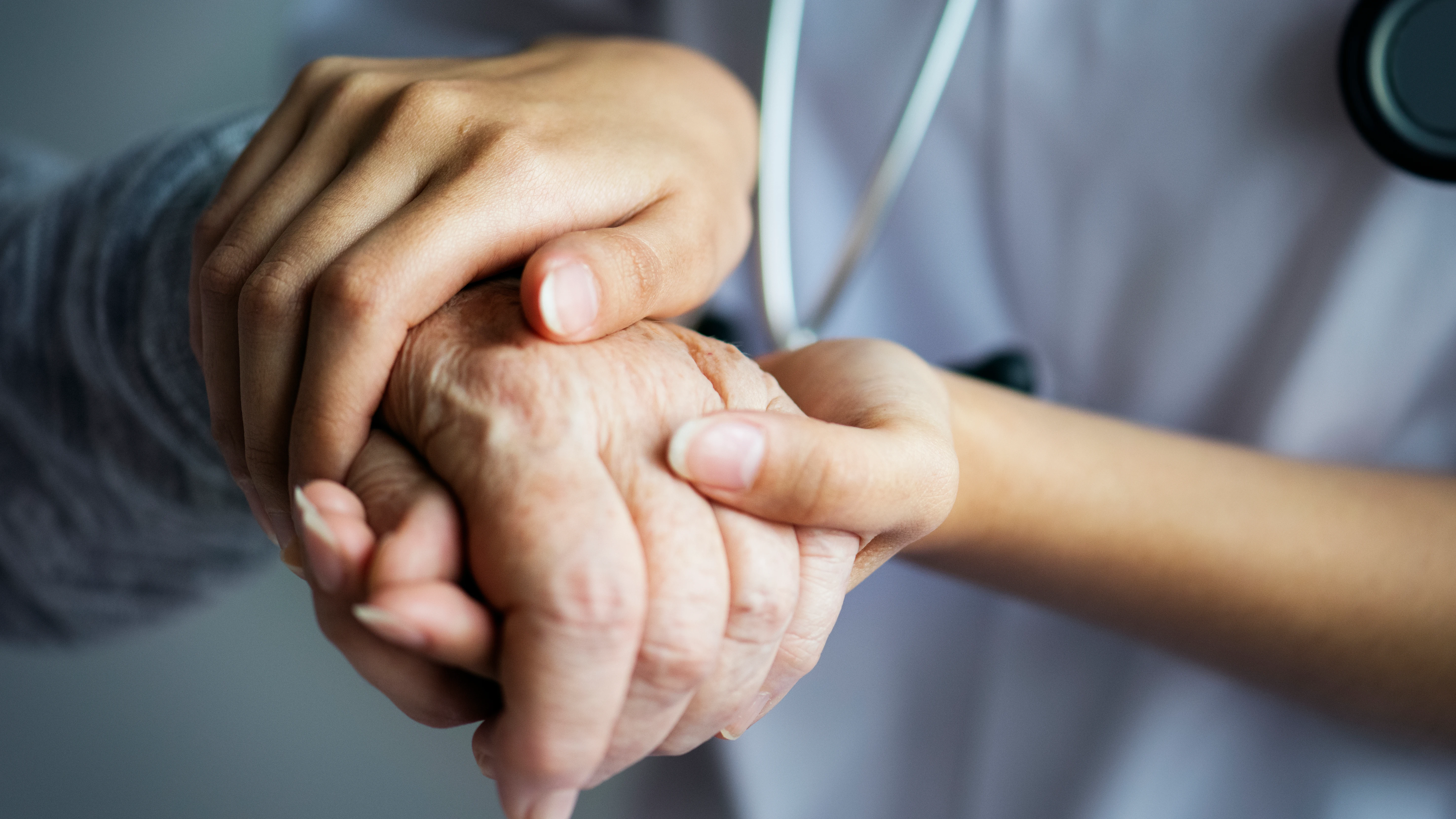 Cuáles son los síntomas del ictus y qué hacer para tener la mejor recuperación posible (cada minuto cuenta)