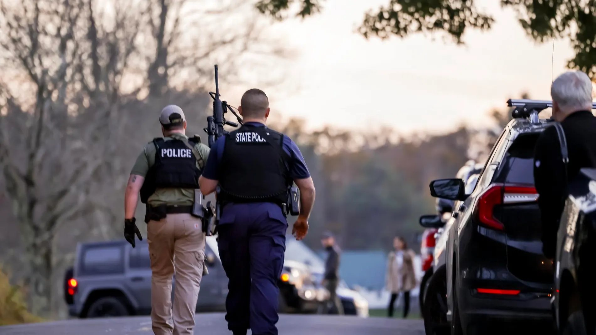 Caza al hombre en EEUU: buscan al tirador que ha matado a al menos 18 personas en Lewiston, EEUU