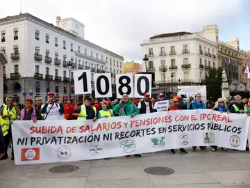 Movilización en Madrid para exigir unas pensiones dignas: &quot;Gobierne quien gobierne, las pensiones se defienden&quot;.