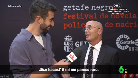 Don Winslow, a Isma Juárez cuando reconoce que le relaja escuchar podcast sobre asesinos: "No sé si seguir hablando contigo" Don Winslow, a Isma Juárez cuando reconoce que le relaja escuchar podcast sobre asesinos: "No sé si seguir hablando contigo"