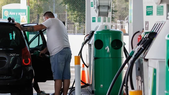 La inflación frena su ascenso y se mantiene en el 3,5% en octubre por la bajada de los carburantes La inflación frena su ascenso y se mantiene en el 3,5% en octubre por la bajada de los carburantes