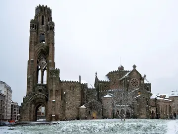 Iglesia de Vera Cruz de Carballiño, en Ourense, Galicia Iglesia de Vera Cruz de Carballiño, en Ourense, Galicia