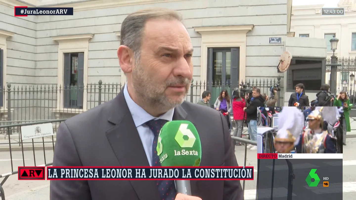 Ábalos defiende la foto del PSOE con Puigdemont: "Lo que no tenemos son fotos del PP con Junts cuando pretendían un apoyo" Ábalos defiende la foto del PSOE con Puigdemont: "Lo que no tenemos son fotos del PP con Junts cuando pretendían un apoyo"