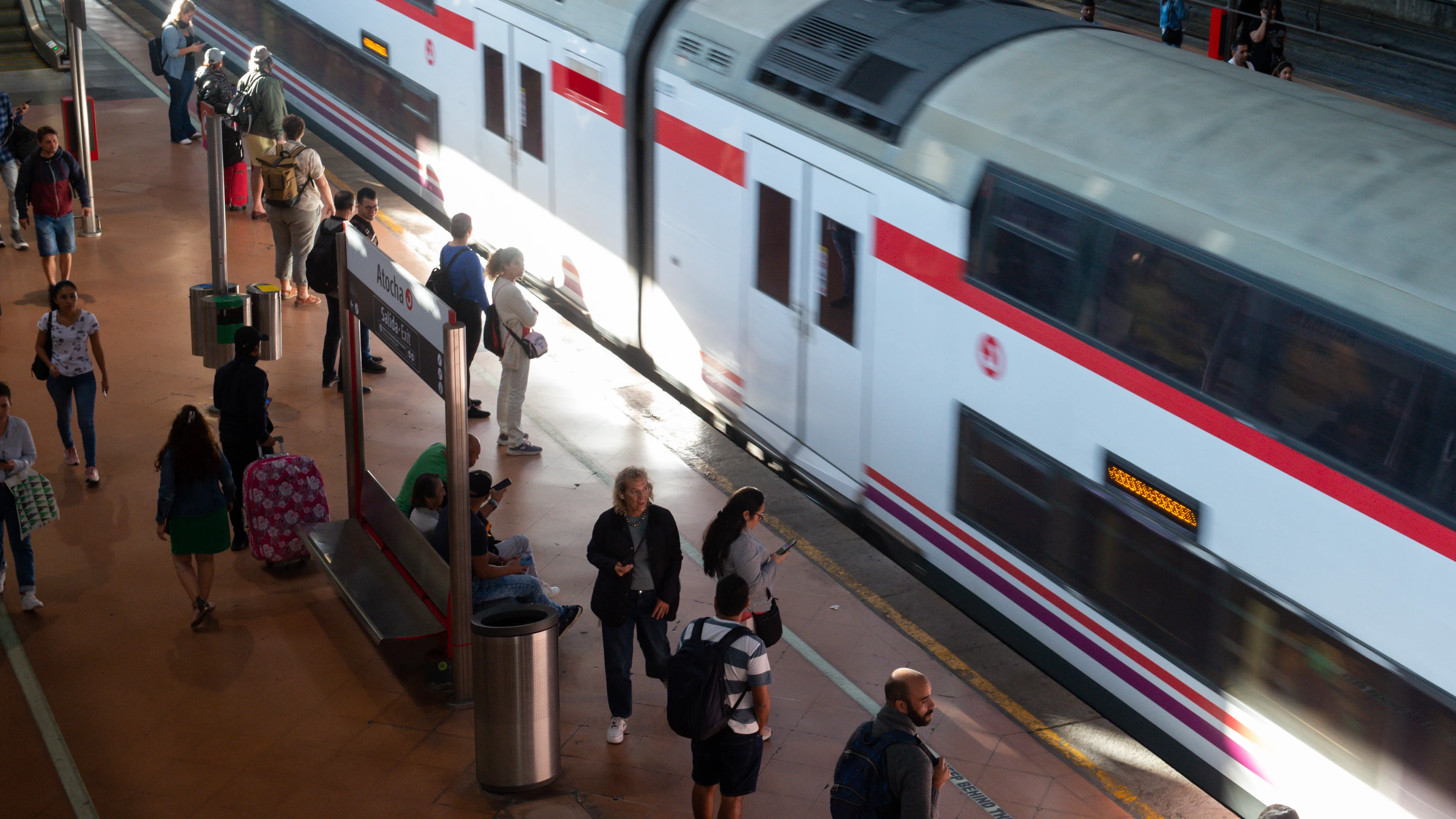 Renfe lanza billetes del AVE a Asturias con una oferta de 18 euros por trayecto