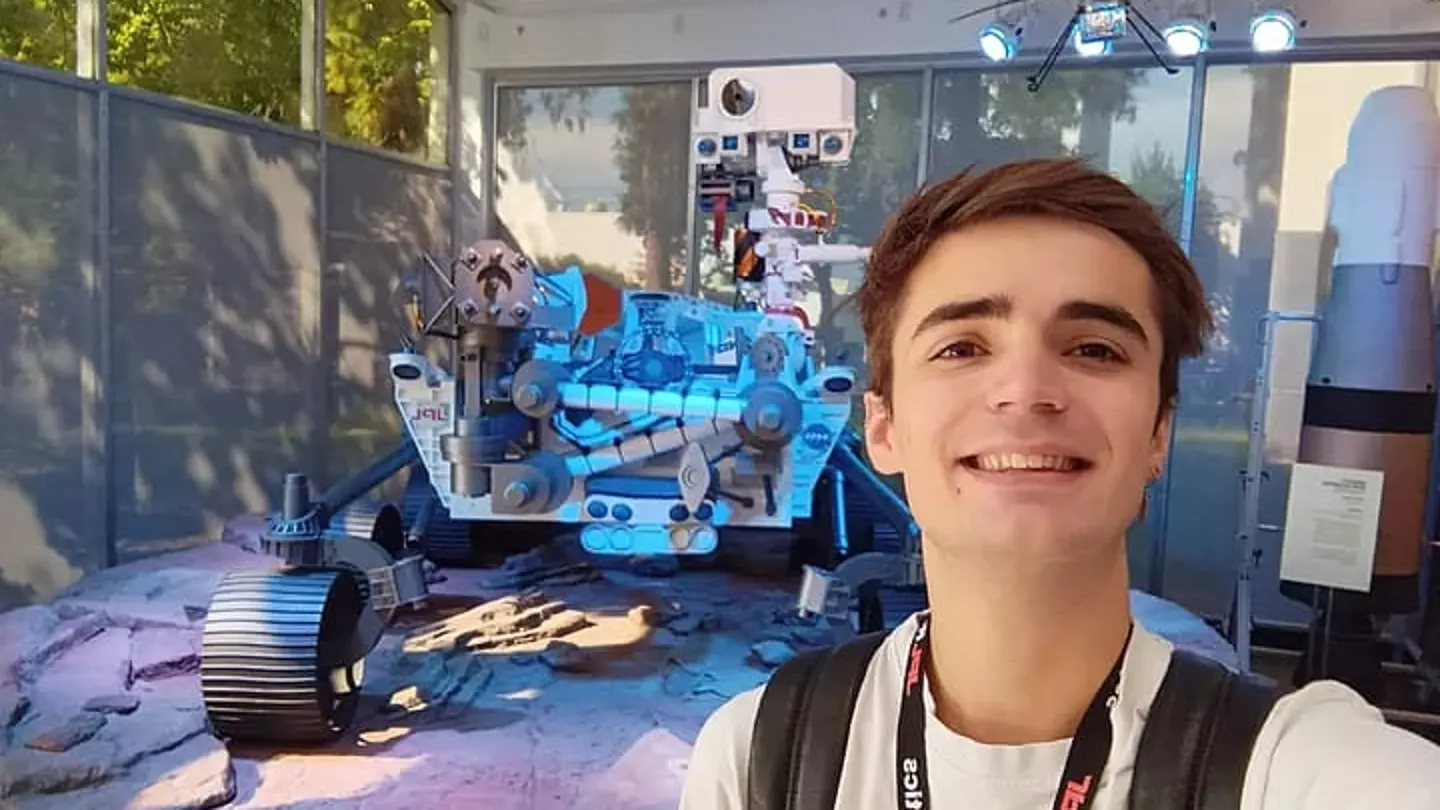 La NASA ficha a Juan García, un joven de 22 años de Linares. La NASA ficha a Juan García, un joven de 22 años de Linares.