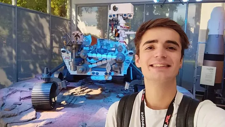 La NASA ficha a Juan García, un joven de 22 años de Linares.