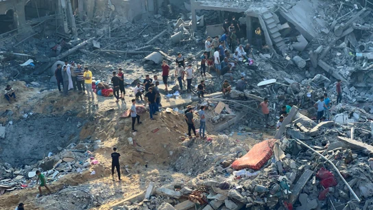 Lugar de los ataques israelíes en el campo de refugiados de Jabalia, al norte de la Franja de Gaza Lugar de los ataques israelíes en el campo de refugiados de Jabalia, al norte de la Franja de Gaza