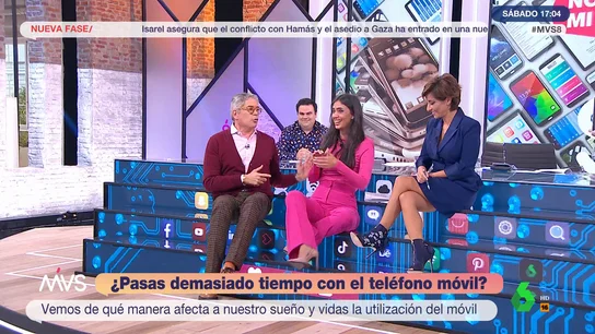 La razón por la que Boris Izaguirre aprueba que se use el móvil para todo La razón por la que Boris Izaguirre aprueba que se use el móvil para todo