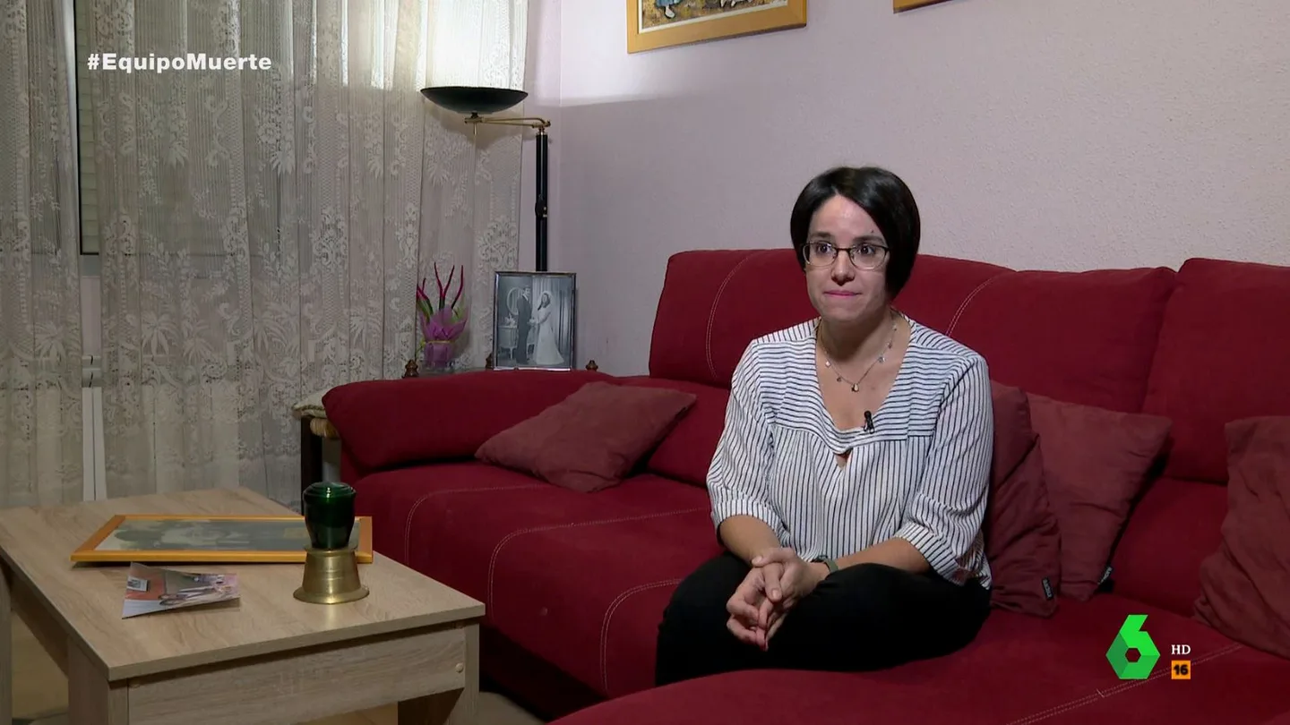 El duro testimonio de una víctima de la estafa del cambio de ataúdes: "No vi el féretro entrar en la incineradora" El duro testimonio de una víctima de la estafa del cambio de ataúdes: "No vi el féretro entrar en la incineradora"