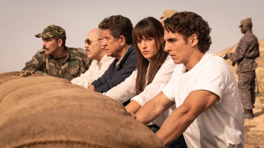 Pedro Casablanc, Susana Abaitua y Miguel Herrán en una escena de 'Los Farad'. Pedro Casablanc, Susana Abaitua y Miguel Herrán en una escena de 'Los Farad'.