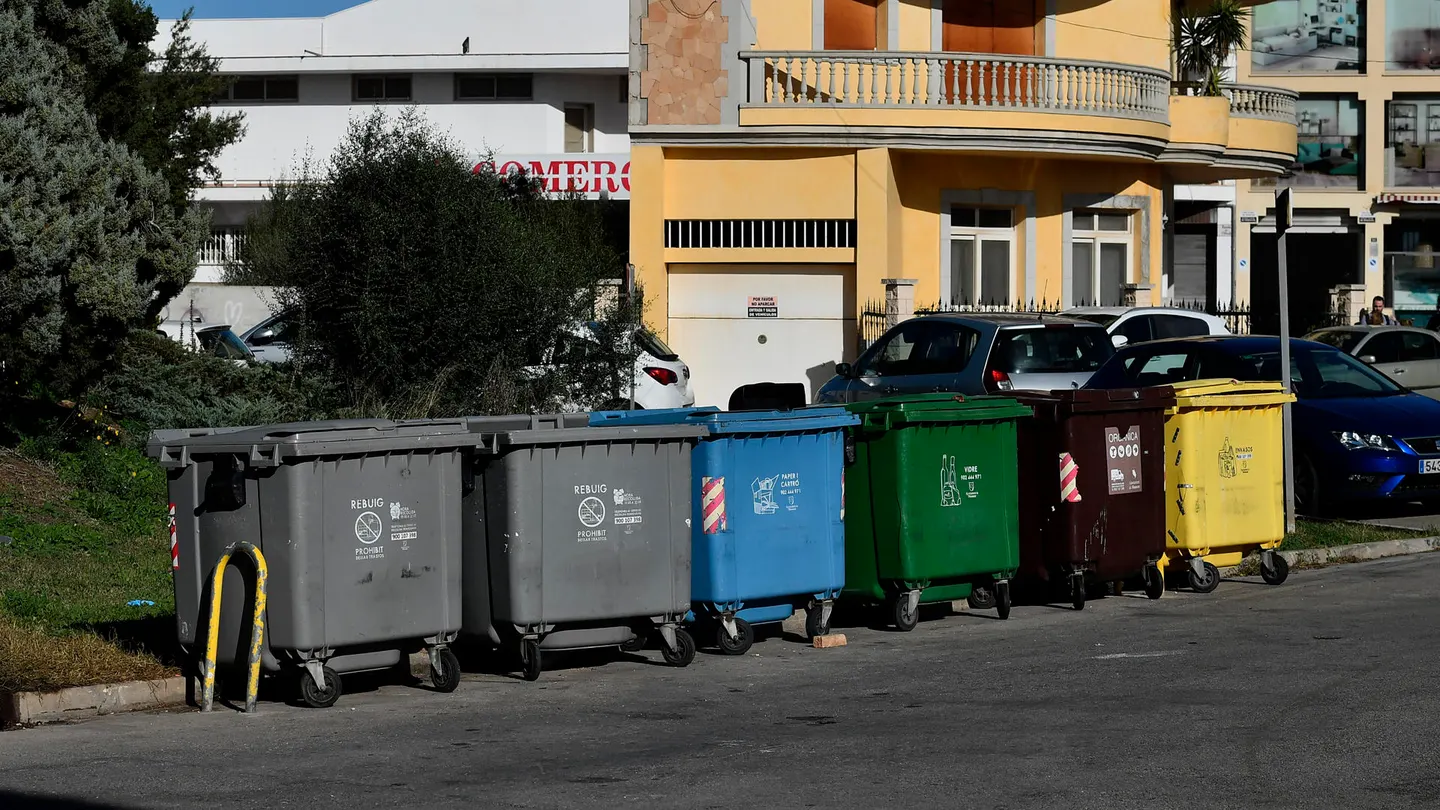 Contenedores donde fue encontrado un bebé abandonado en Manacor Contenedores donde fue encontrado un bebé abandonado en Manacor