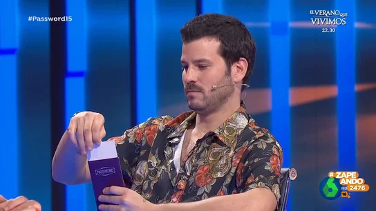 La palabra relacionada con Willy Bárcenas que un concursante de Password trata de adivinar: "No dan puntada sin hilo" La palabra relacionada con Willy Bárcenas que un concursante de Password trata de adivinar: "No dan puntada sin hilo"