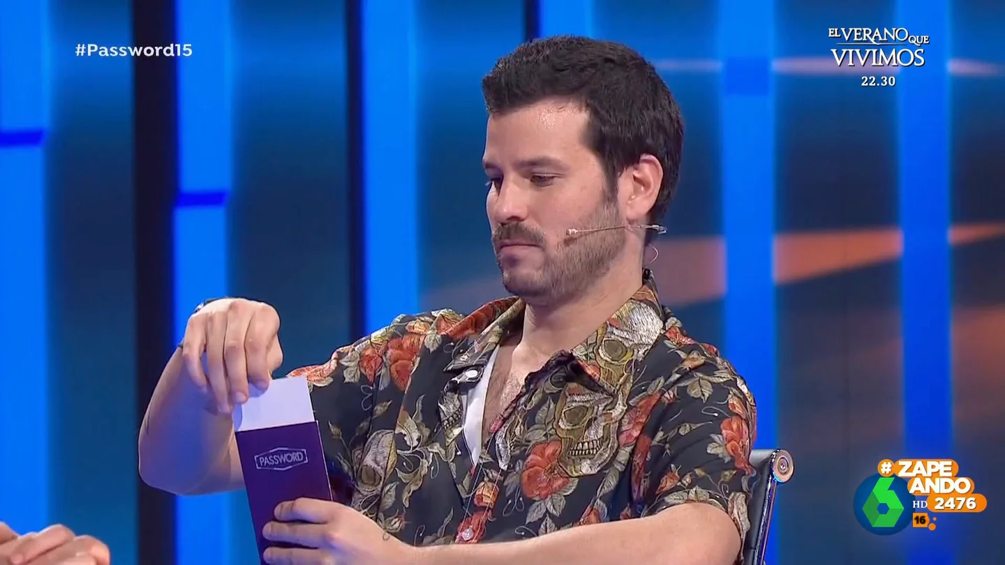 La palabra relacionada con Willy Bárcenas que un concursante de Password trata de adivinar: "No dan puntada sin hilo" La palabra relacionada con Willy Bárcenas que un concursante de Password trata de adivinar: "No dan puntada sin hilo"