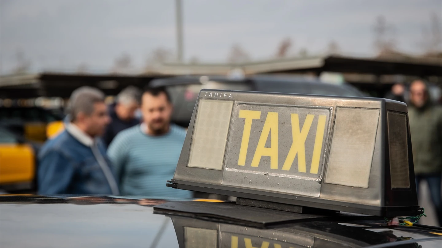 Imagen de archivo de un taxi de Barcelona Imagen de archivo de un taxi de Barcelona