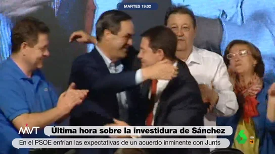 El impresionante parecido entre Emiliano García-Page y su hermano Javier: Eso explicaría su apretada agenda En este vídeo, Iñaki López y Cristina Pardo analizan el gran parecido entre Emiliano García-Page y su hermano gemelo Javier, que hoy mismo ha causado baja en las filas del PSOE por "resultar incompatible con mis valores y principios".