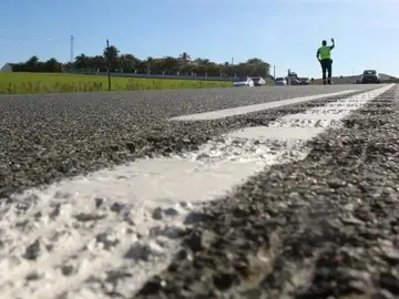 Guías sonoras: el truco invisible de la DGT para que no te salgas de tu carril Guías sonoras: el truco invisible de la DGT para que no te salgas de tu carril