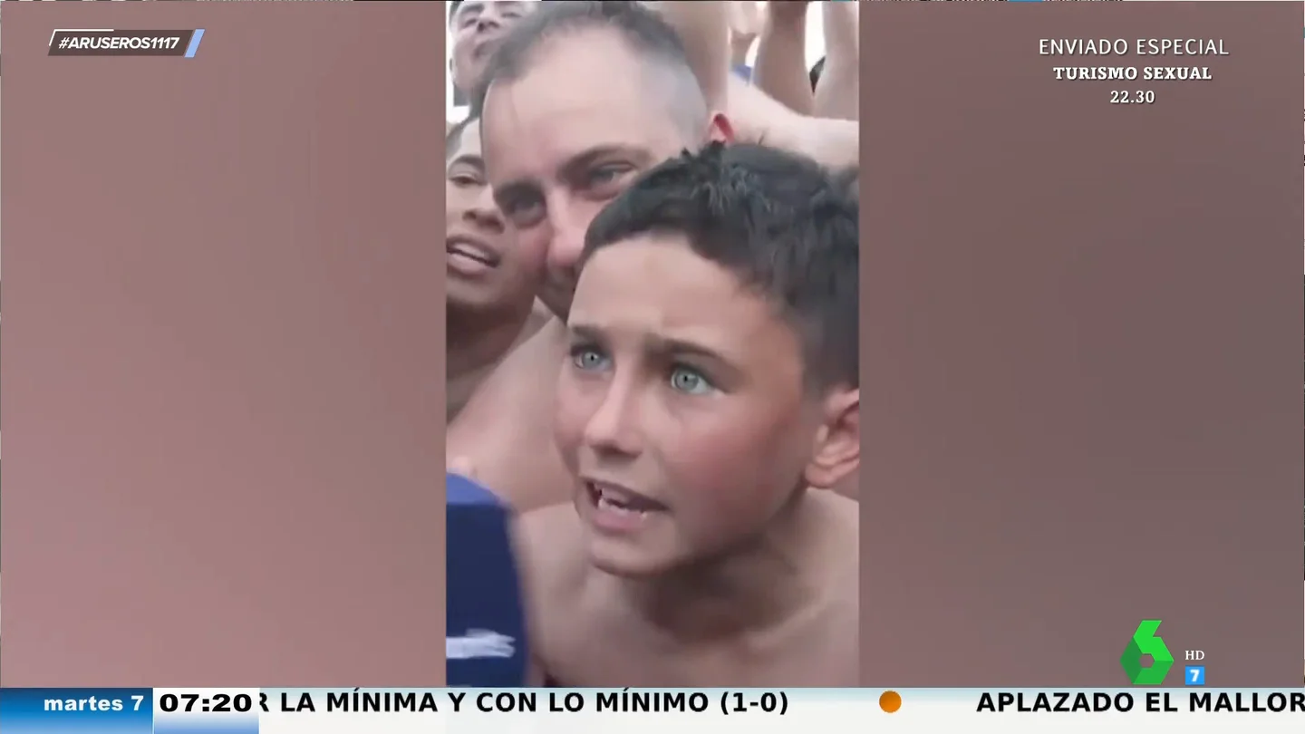 Benjamín, el niño del Boca que vendió la Play y la moto de su padre para ver a su equipo perder: "La vida le debe una Libertadores" Benjamín, el niño del Boca que vendió la Play y la moto de su padre para ver a su equipo perder: "La vida le debe una Libertadores"