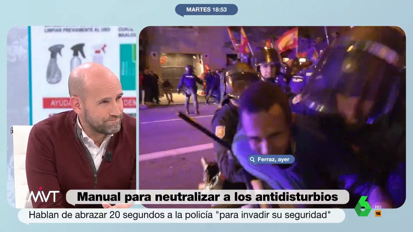 Gonzalo Miró, sobre el manual para neutralizar a los antidisturbios: Lo siguiente es cómo hacer explosivos Abrazar a los policías para romper el cordón o preparar un líquido casero para protegerse del gas lacrimógeno son algunos de los consejos de un manual que circula en cuentas y foros de extrema derecha. El análisis de Más Vale Tarde, en este vídeo.