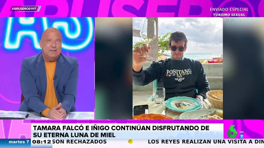 Las vacaciones de lujo de Tamara Falcó e Íñigo Onieva en la Costa Amalfitana alucinan a Alfonso Arús: "¿Cuándo nos incorporamos al trabajo?" Las vacaciones de lujo de Tamara Falcó e Íñigo Onieva en la Costa Amalfitana alucinan a Alfonso Arús: "¿Cuándo nos incorporamos al trabajo?"
