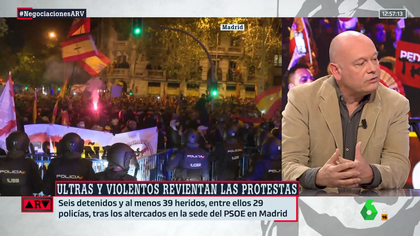 Gabriel Sanz, tras las protestas en Ferraz: "Hay que evitar Madrid se convierta en el 'Cortylandia' del fascismo" Gabriel Sanz, tras las protestas en Ferraz: "Hay que evitar Madrid se convierta en el 'Cortylandia' del fascismo"