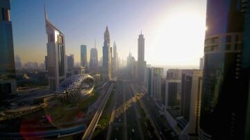 La ciudad de "ciencia ficción" que usa la imaginación, el lujo y la ostentación para atraer a los turistas: así es Dubái