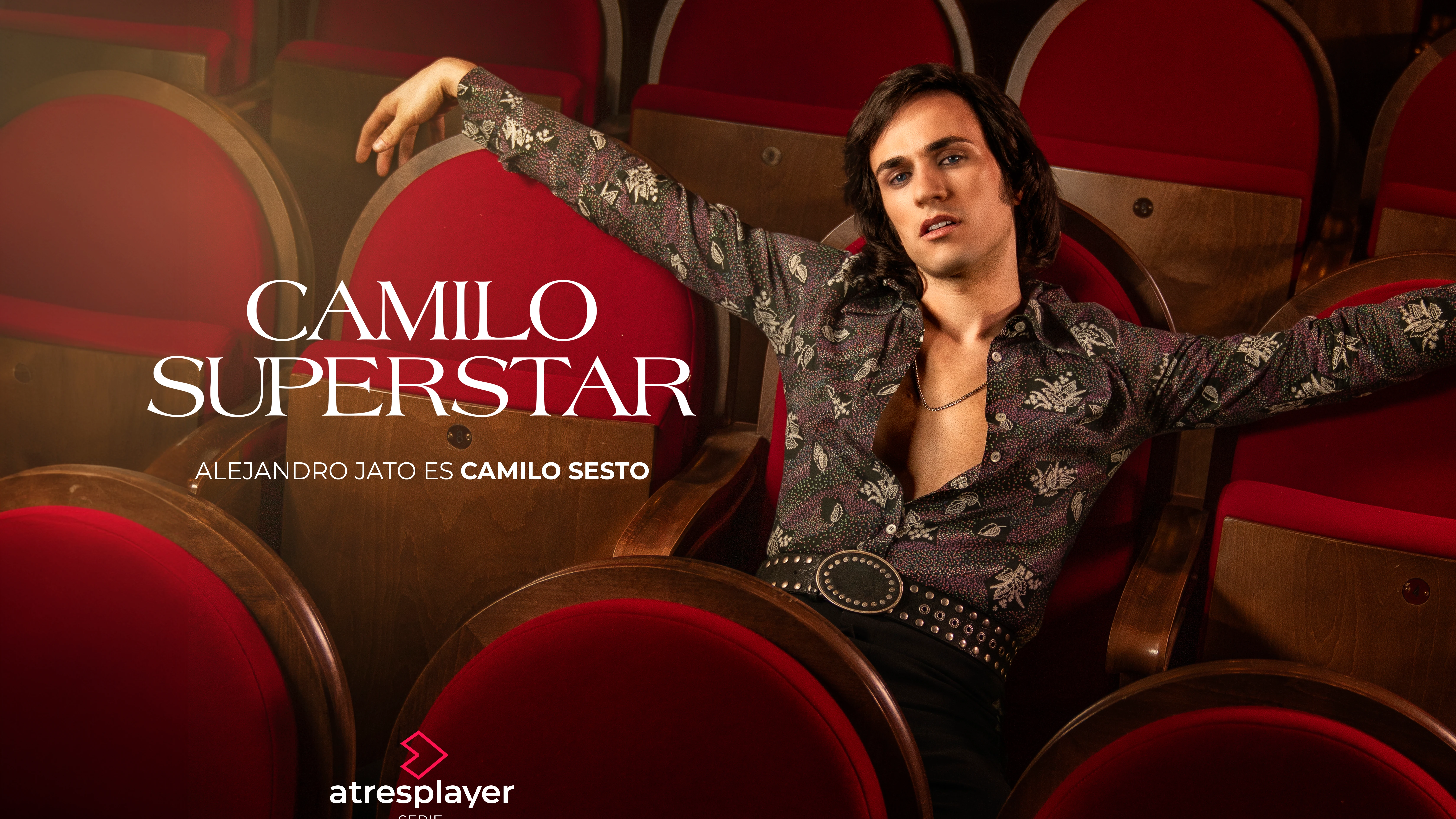 Alejandro Jato es Camilo Sesto en 'Camilo Superstar', la serie que llega a atresplayer el 19 de noviembre.