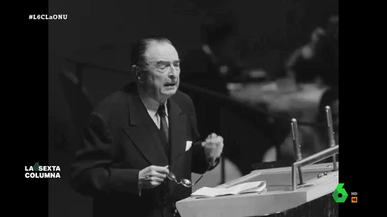 José Félix Lequerica, el colaborador de los nazis que ayudó con sobornos a que la España de Franco entrara en la ONU Joan Maria Thomàs, catedrático de Historia Contemporánea, explica en este vídeo de laSexta Columna los 'regalitos' que hizo el exministro de Franco a responsables de la ONU para ayudar a que la España del Régimen entrara en la organización.
