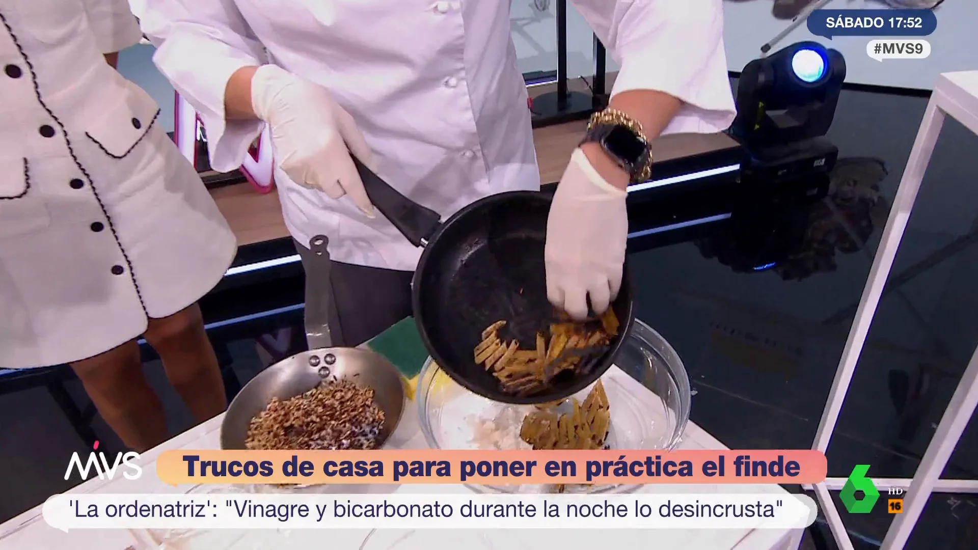Begoña 'La ordenatriz' enseña cómo quitar el quemado de las sartenes para que no se pegue el cocinado