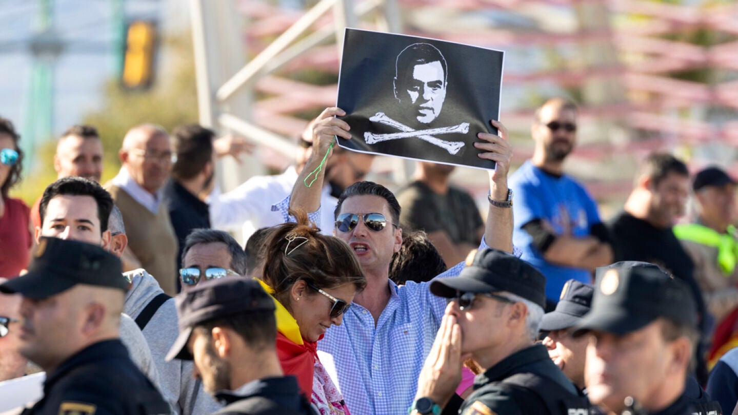Protesta contra Pedro Sánchez en Málaga