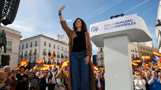 Isabel Díaz Ayuso en la manifestación contra la amnistía en Madrid Isabel Díaz Ayuso en la manifestación contra la amnistía en Madrid