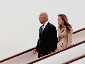 The United States Secret Service shoots back an attack on the security car of a Biden granddaughter