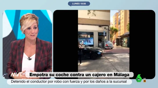 Cristina Pardo, irónica al ver a un hombre embestir su coche contra un cajero "He ido varios días a uno al lado de mi casa y siempre está como 'en estos momentos no le podemos atender', te quedas allí de pie y cuando ves que eso no cambia, te vas a otro o te han hecho una faena", explica Cristina Pardo. El análisis del caso, en este vídeo.