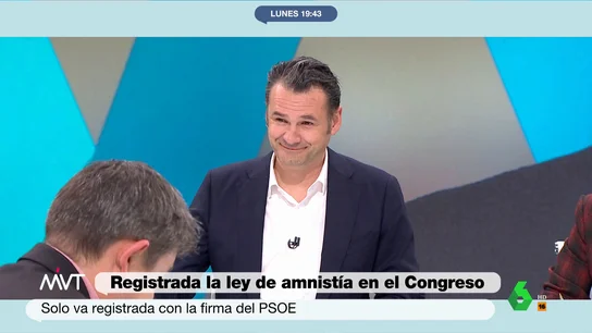 La irónica reacción de Iñaki López al conocer el nombre oficial de la ley de amnistía "Proyecto de ley orgánica de amnistía para la normalización institucional, política y social de Cataluña" es el nombre oficial de la ley amnistía presentada por el PSOE en el Congreso de los Diputados. La reacción de Iñaki López, en este vídeo.