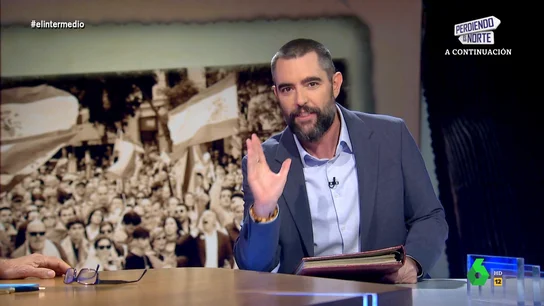 Dani Mateo analiza los cánticos en las manifestaciones contra la amnistía "Pedro Sánchez, hijo de puta" o "en tiempo de 'rojos', hambre y piojos" son algunos de los cánticos proferidos por los manifestantes contra la ley de amnistía que Dani Mateo analiza en este vídeo y donde también hay sitio para Vox.