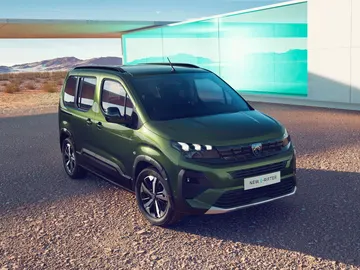 Peugeot e-Rifter 2024: más tecnología, mayor autonomía y misma amplitud Peugeot e-Rifter 2024: más tecnología, mayor autonomía y misma amplitud