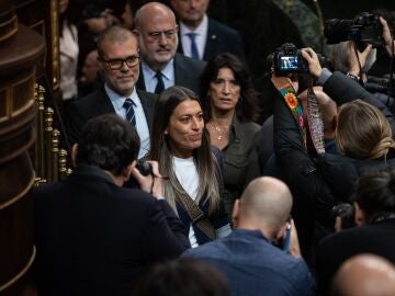 Miriam Nogueras a su llegada al Congreso de los Diputados en la primera sesión de investidura de Sánchez