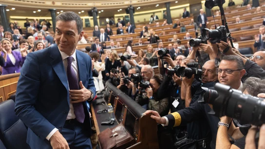 El presidente del Gobierno en funciones y candidato a la reelección, Pedro Sánchez, a su llegada a la segunda sesión del debate de investidura de Pedro Sánchez. El presidente del Gobierno en funciones y candidato a la reelección, Pedro Sánchez, a su llegada a la segunda sesión del debate de investidura de Pedro Sánchez.